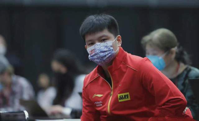 美女视频黄免费